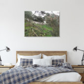Loch in der Felsenwand Leinwanddruck (Insitu (Schlafzimmer))