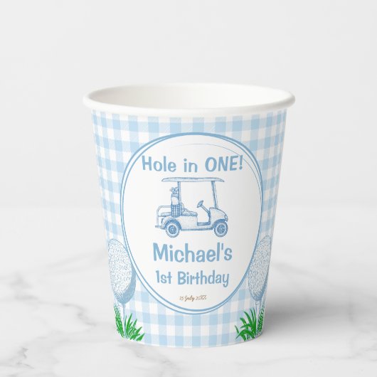 Loch in einem blauen Gingham Golf Party mit Monogr Pappbecher (Rückseite)