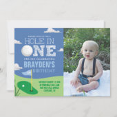 Loch in einem Blue Golf Theme Boys erster Geburtst Einladung (Vorderseite)