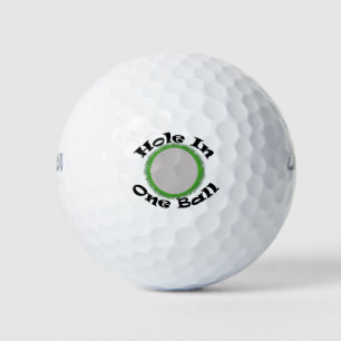 Loch in einem golfball