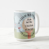 Loch in einem klassischen Personalisiert Kaffeetasse (VorderseiteRechts)