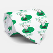 Loch in einem krawatte (Gerollt)