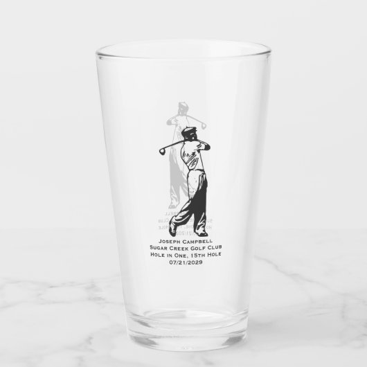 Loch in einem Personalisierten Retro-Stil Golfer-G Glas (Vorderseite)