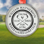 Loch in One Classic Personalisiert Golf Ornament Aus Metall<br><div class="desc">Die klassische Retro-Optik mit altertümlicher Briefmarke. Personalisieren Sie den Namen,  die Position Loch Nummer und das Datum,  um einen großen Golfkeepake zu schaffen,  um dieses fantastische Loch in einem zu feiern. Entwickelt von Thisisnotme©</div>