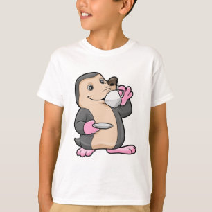 Loch mit Tasse Kaffee & Saucer T-Shirt