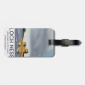 Loch Ness, Highlands, Schottland Reiseplakat Gepäckanhänger (Rückseite horizontal)