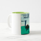 Loch Ness Monster Reiseplakat Zweifarbige Tasse (Vorderseite Links)