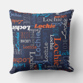 Lochie personalisierter Name Blau-Orange Kissen (Rückseite)