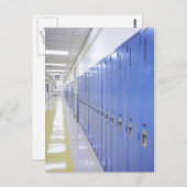 Locker Row Postkarte (Vorne/Hinten)