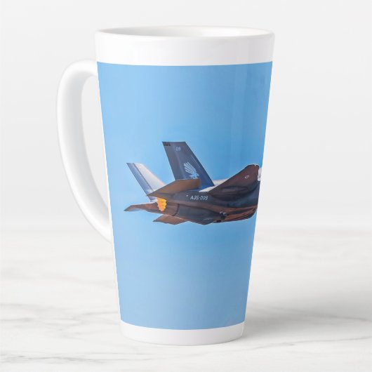 Lockheed Martin F-35A Lightning II Latte Tasse (Linke Ecke)