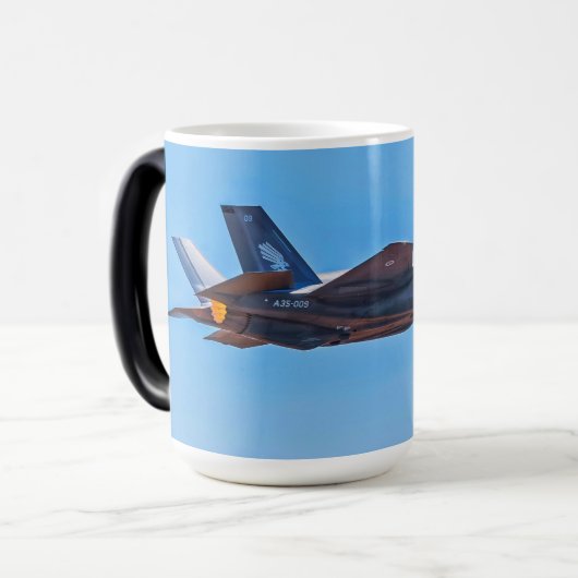 Lockheed Martin F-35A Lightning II Magic Tasse (Vorderseite Links)