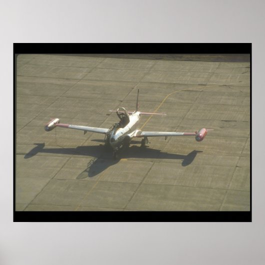 Lockheed T-33 Trainer Landung_Militärische Luftfah Poster (Vorne)