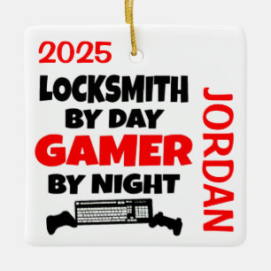 Locksmith-Lieben spielen Videospiele Keramikornament