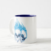 Lodernde blaue Schädel Zweifarbige Tasse (Vorderseite Links)