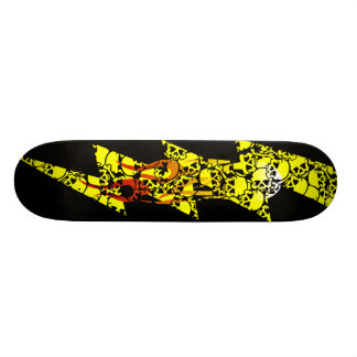 lodernde Bolzenschädel Skateboard