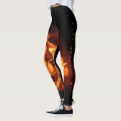 Lodernde Flammen auf Schwarz Leggings (Links)