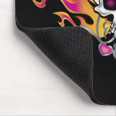 Lodernder Schädel und Herzen Mousepad (Ecke)