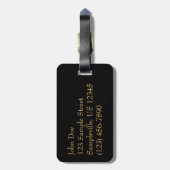 Loggt sich in der Feuer-Feuer-Fotografie ein Gepäckanhänger (Rückseite vertikal)