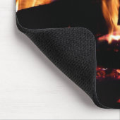 Loggt sich in der Feuer-Feuer-Fotografie ein Mousepad (Ecke)