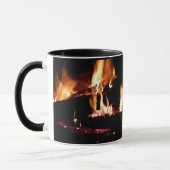 Loggt sich in der Feuer-Feuer-Fotografie ein Tasse (Links)