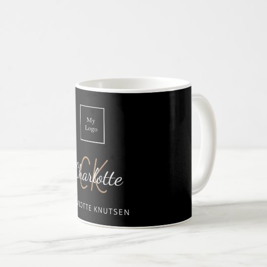 Logo-Business Black Gold Monogramm Initialen Skrip Kaffeetasse (VorderseiteRechts)