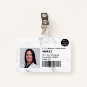 Logo des beruflichen Krankenschwesters aus weißem  Ausweis (Vorderseite mit Klammer)