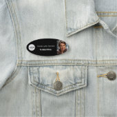 Logo des Mitarbeiter-Fotos Schwarz-weiß einfach Namensschild (Beispiel)