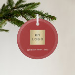 Logo des Unternehmens Red White Ornament Aus Glas<br><div class="desc">Ein klassischer roter Hintergrund. Personalisieren und fügen Sie Ihr Unternehmen,  Firmenlogo und einen Text. Wenn Sie die Datei ohne Text gewollt haben,  löschen Sie sie mit der Backspace-Taste.</div>
