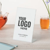 Logo Einfach Modernes Berufliches Schild (In SItu)