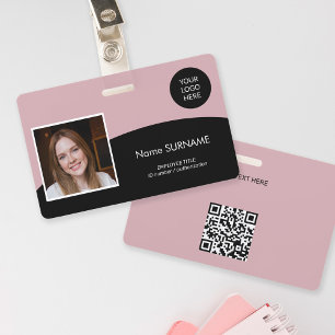 Logo-Foto- QR-Code eines modernen Ausweisunternehm Ausweis