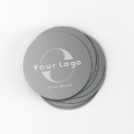Logo für das Unternehmen "Graue und weiße Texte" Runder Pappuntersetzer<br><div class="desc">Dauerhafte und absorbierende Logopapier-Untersetzer mit einem einfachen,  minimalen Design,  das in mehreren Farben erhältlich ist,  um Ihre Markenidentität zu Anzug zu bringen. Fügen Sie Ihr Logo und Text hinzu.</div>