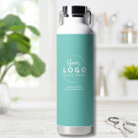 Logo für einfache Unternehmen Trinkflasche<br><div class="desc">Einfache, aber atemberaubende Art und Weise, Ihr Unternehmen, Ihre Marke oder Ihr individuelles Design vorzustellen. Personalisieren Sie diese Wasserflasche mit Ihrem Business- oder Markenlogo, oder sogar mit einem Design, das Sie gewollt haben. Verändern Sie den Hintergrund und die Schriftart-Farben und die Typografie auf alles, was Sie gewollt haben. Einfache, moderne...</div>