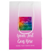 Logo hier Pink Custom Template Typografie Mittlere Geschenktüte (Rückseite)