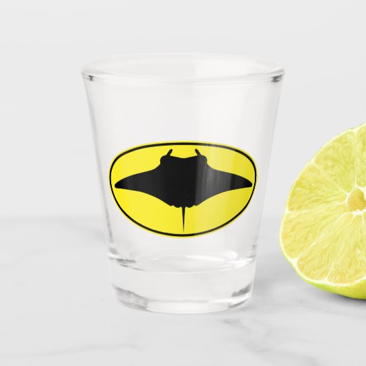 Logo Manta Ray Schnapsglas (Vorderseite)