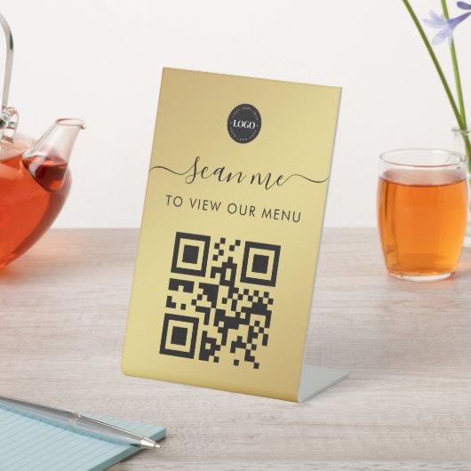 Logo-Markenbezeichnung "Gold Contaceless Scan Me Q Sockelschild (In SItu)