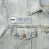 Logo Mitarbeiter Powder Blue Business Namensschild (Beispiel)