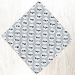 Logo-Muster Werbegestaltung Blau Halstuch<br><div class="desc">Fügen Sie Ihr eigenes Logo zu diesem einfachen Fliesenmuster für ein Werbeprodukt für Ihr Unternehmen hinzu. Tragen Sie sie selbst,  geben Sie sie Ihrem Hund,  Ihren Mitarbeitern und Mitarbeitern als Teil ihrer Uniform,  oder Ihren Kunden und Kunden und ihren Haustieren. Ideal für Messen und Firmenveranstaltungen.</div>