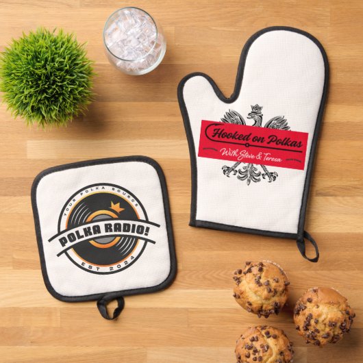 Logo Oven Mitt and Pot Holder Set (Oben Unten)