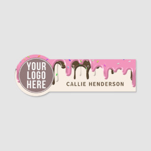 Logo Rosa Zuckerguss Bäckerei Business Mitarbeiter Namensschild