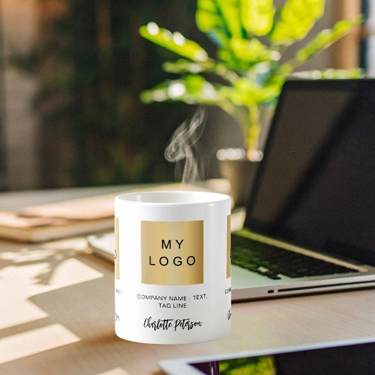 Logo-weiße Schrift Kaffeetasse