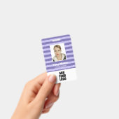 Logos und Strichcode für Mitarbeiter - Lila Streif Ausweis (Handheld)