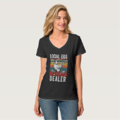 Lokaler Eierhändler Lustiger Eierbauer Huhn T-Shirt (Vorderseite Vollansicht)