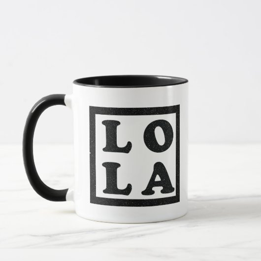 Lola Tasse (Links)