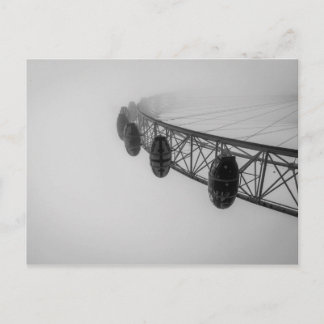 London-Auge im starken Nebel Postkarte