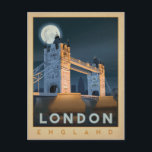 London Bridge | England Postkarte<br><div class="desc">Anderson Design Group ist eine preisgekrönte Illustrations- und Designfirma in Nashville,  Tennessee. Der Gründer Joel Anderson leitet ein Team talentierter Künstler,  um originale Posterkunst zu kreieren,  die wie Vintage Werbedrucke von den 1920er bis 1960er Jahren aussieht.</div>