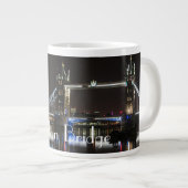 London Bridge Jumbo-Tasse (Vorderseite Rechts)