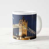 London Bridge Jumbo-Tasse (Vorderseite Rechts)