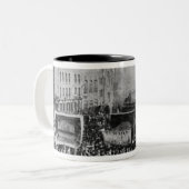 London-Dock-Streik, 1889 Zweifarbige Tasse (Vorderseite Links)