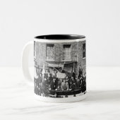 London-Dock-Streik, 1889 Zweifarbige Tasse (Vorderseite Links)