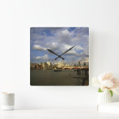 London in den 1990er Jahren Quadratische Wanduhr (Zuhause)